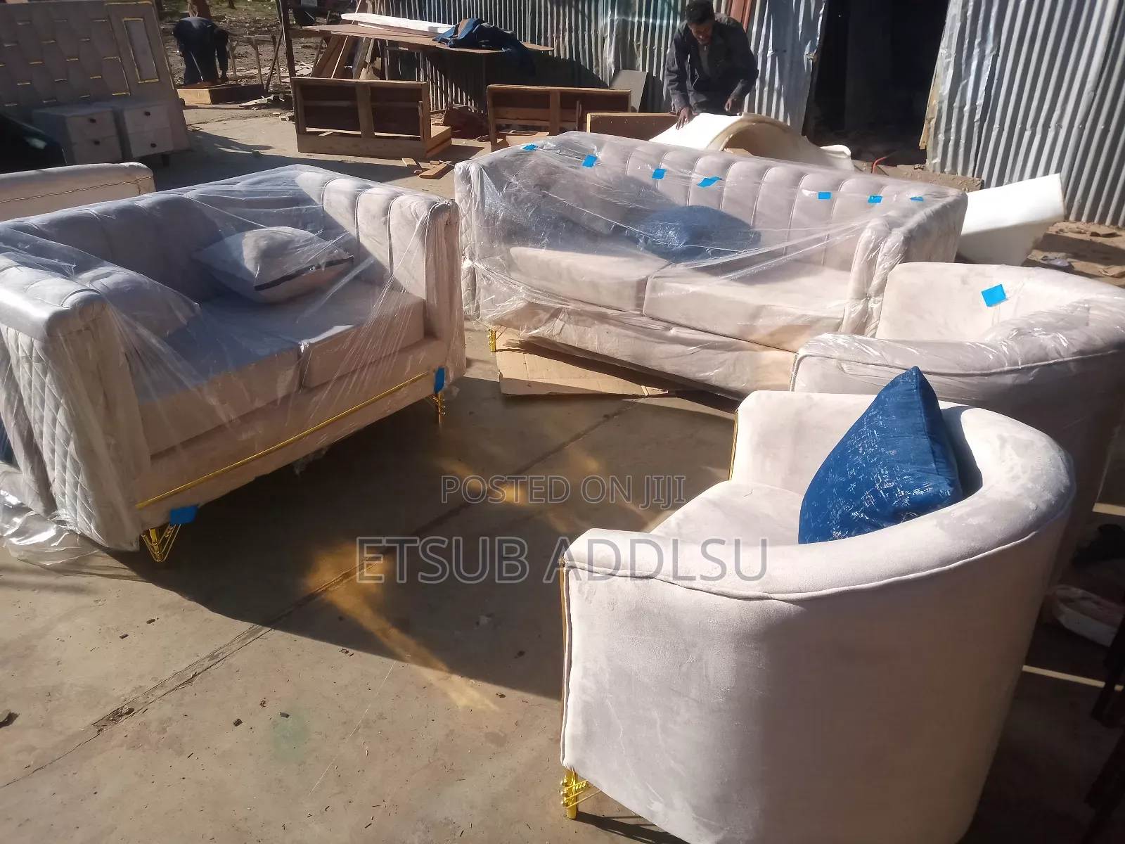 King Sofa ጥራት እና ውበት ያላቸው