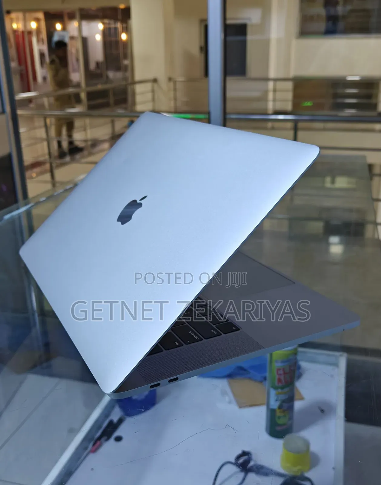 New Laptop Apple MacBook Pro 2019 16GB Intel Core I9 SSD 512GB