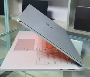 New Laptop Microsoft Surface Book 3 16GB Intel Core I7 SSD 256GB