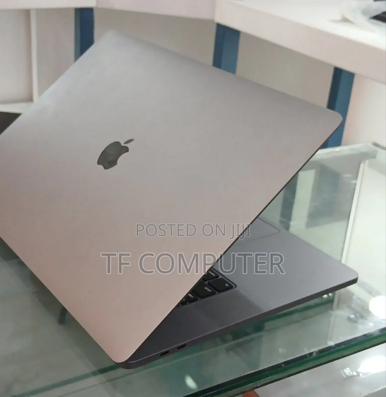 New Laptop Apple MacBook Pro 2019 16GB Intel Core I9 SSD 1T