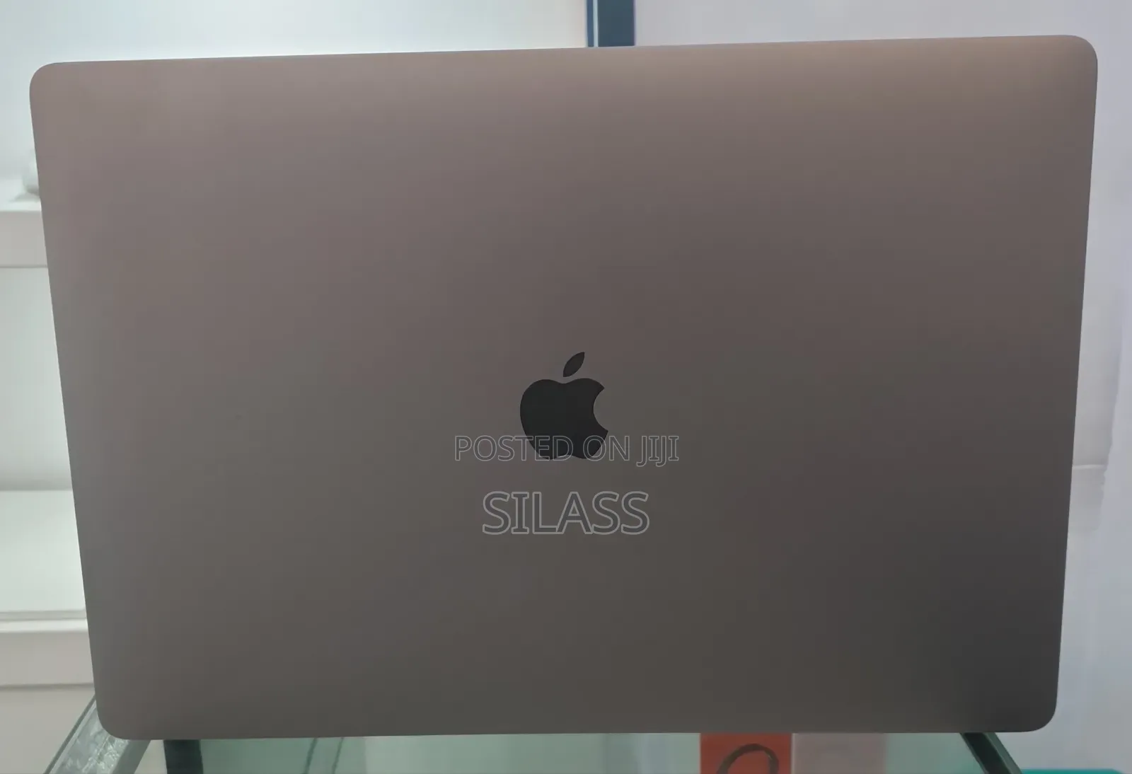 New Laptop Apple MacBook Pro 2019 16GB Intel Core I9 SSD 1T