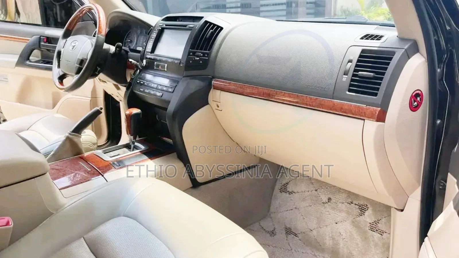 Toyota_lc200_for_rent