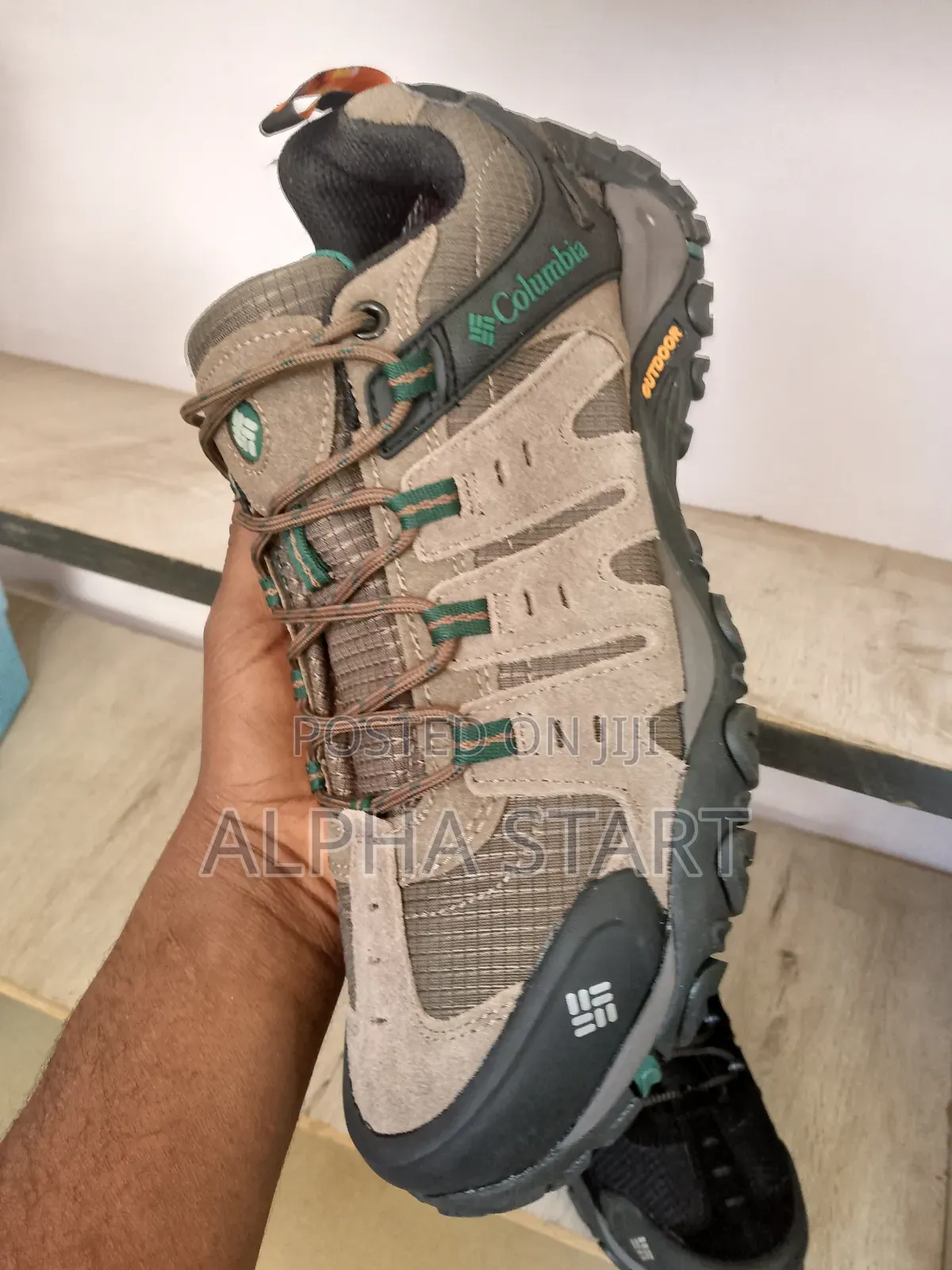 Colombia Water Proof Cream High Quality Shoes for You