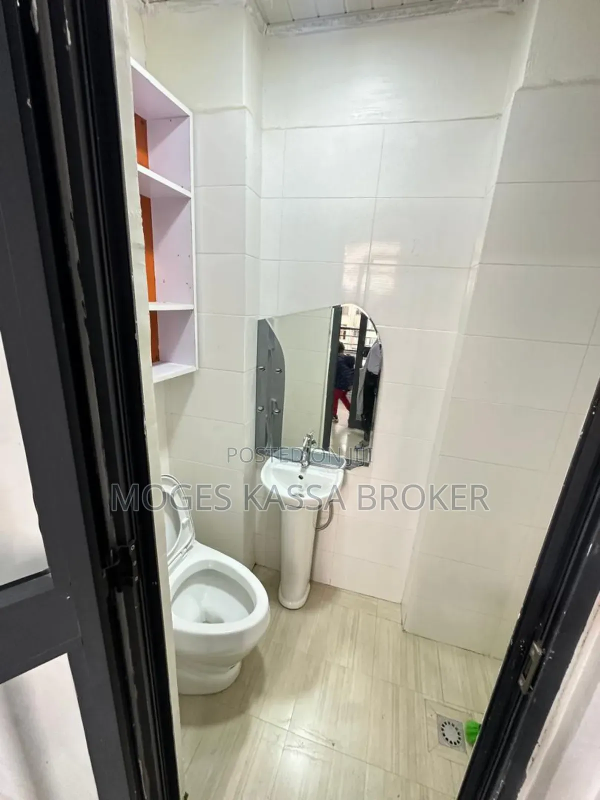 Furnished 3bdrm Condo in ፊጋ ኖህ ሪል እስቴት ባለ 3, Yeka for rent