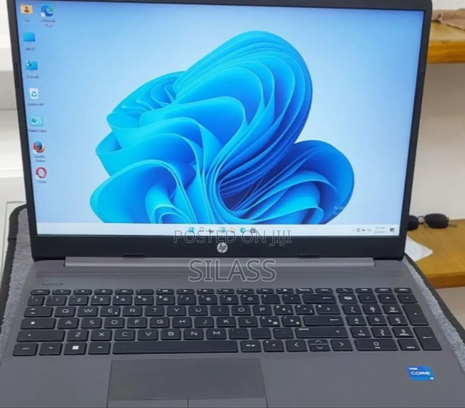 New Laptop HP Stream Notebook 16GB Intel Core I5 HDD 1T