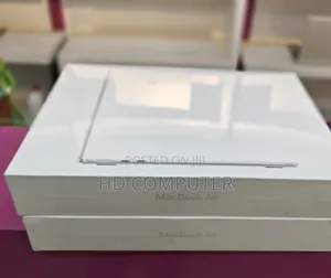 Photo - New Laptop Apple MacBook Air 2022 M2 8GB Intel Core M2 SSD 512GB