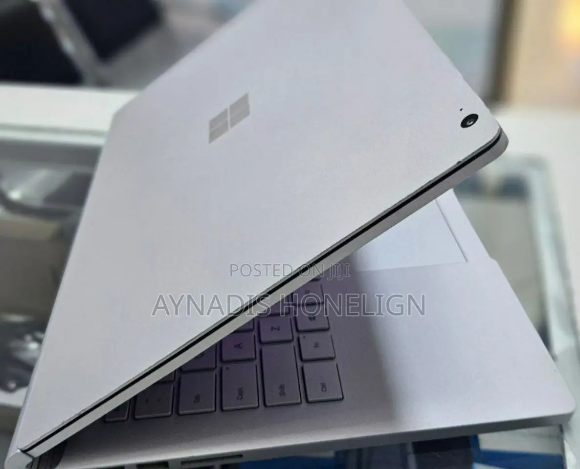 New Laptop Microsoft Surface Book 3 16GB Intel Core I7 SSD 256GB