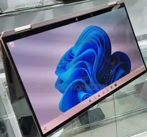 Photo - New Laptop HP Spectre 16GB Intel Core I7 SSD 512GB