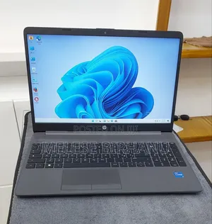 New Laptop HP Stream Notebook 8GB Intel Core I5 HDD 1T
