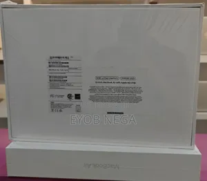 Photo - New Laptop Apple MacBook Air 2022 M2 8GB Apple M2 SSD 256GB