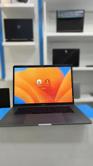 New Laptop Apple MacBook Pro 2017 16GB Intel Core i7 SSD 1T