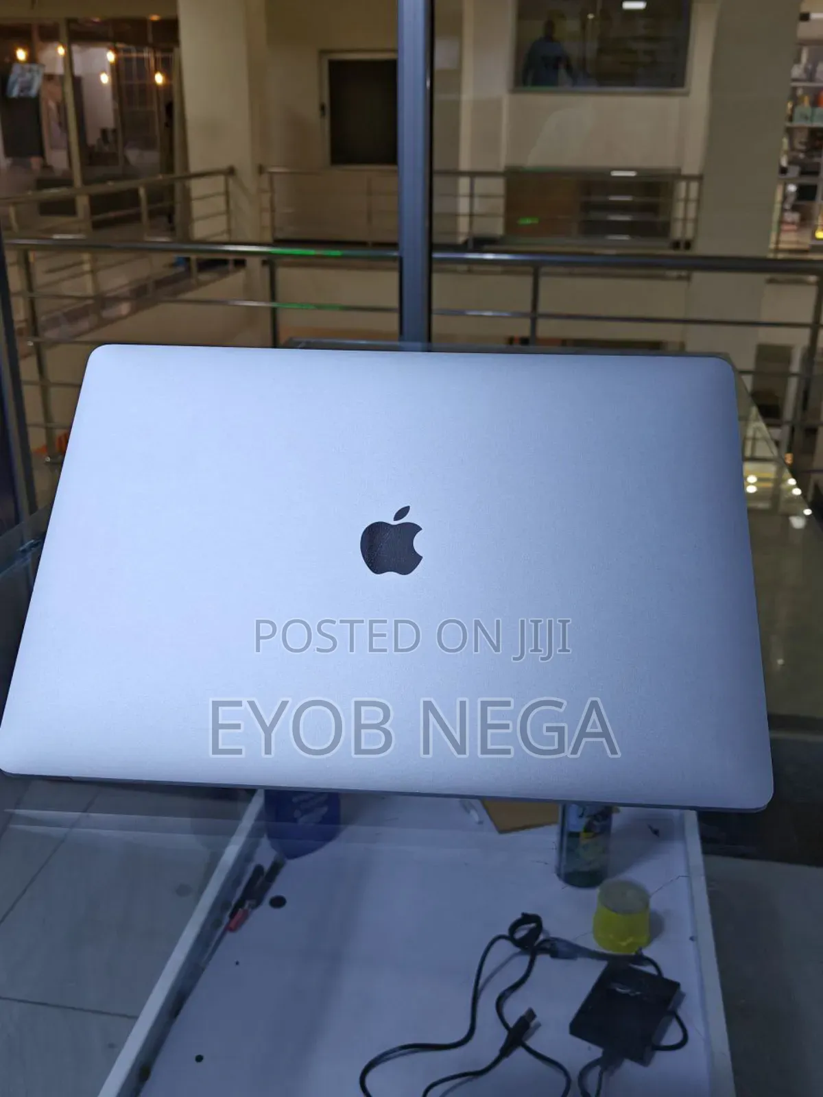 New Laptop Apple MacBook Pro 2019 16GB Intel Core I9 SSD 512GB