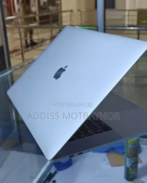 New Laptop Apple MacBook Pro 2019 16GB Intel Core I9 SSD 512GB