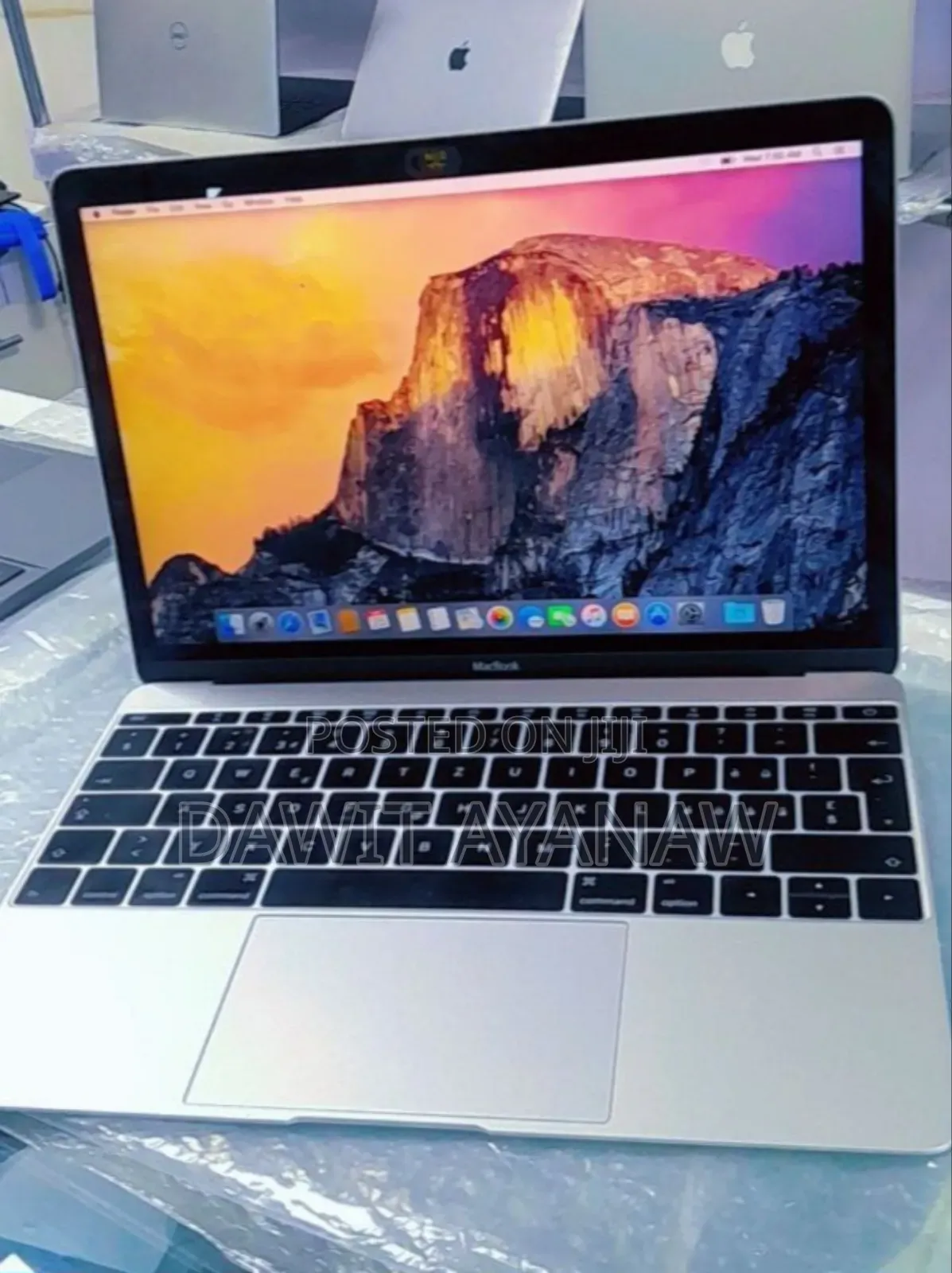 New Laptop Apple MacBook Air 2015 8GB Intel Core I5 SSD 512GB