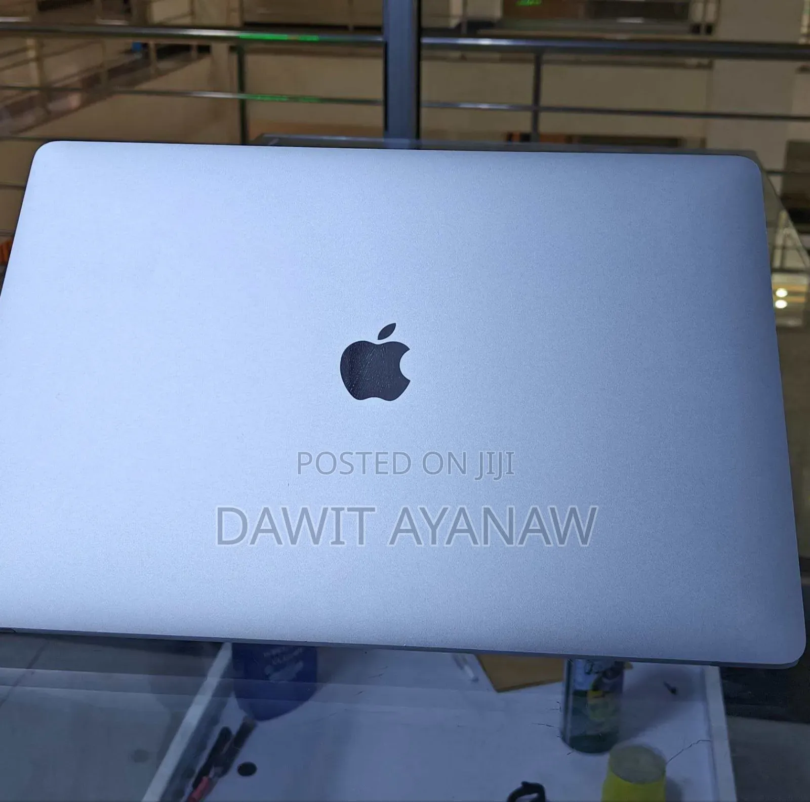 New Laptop Apple MacBook Pro 2019 16GB Intel Core I9 SSD 512GB