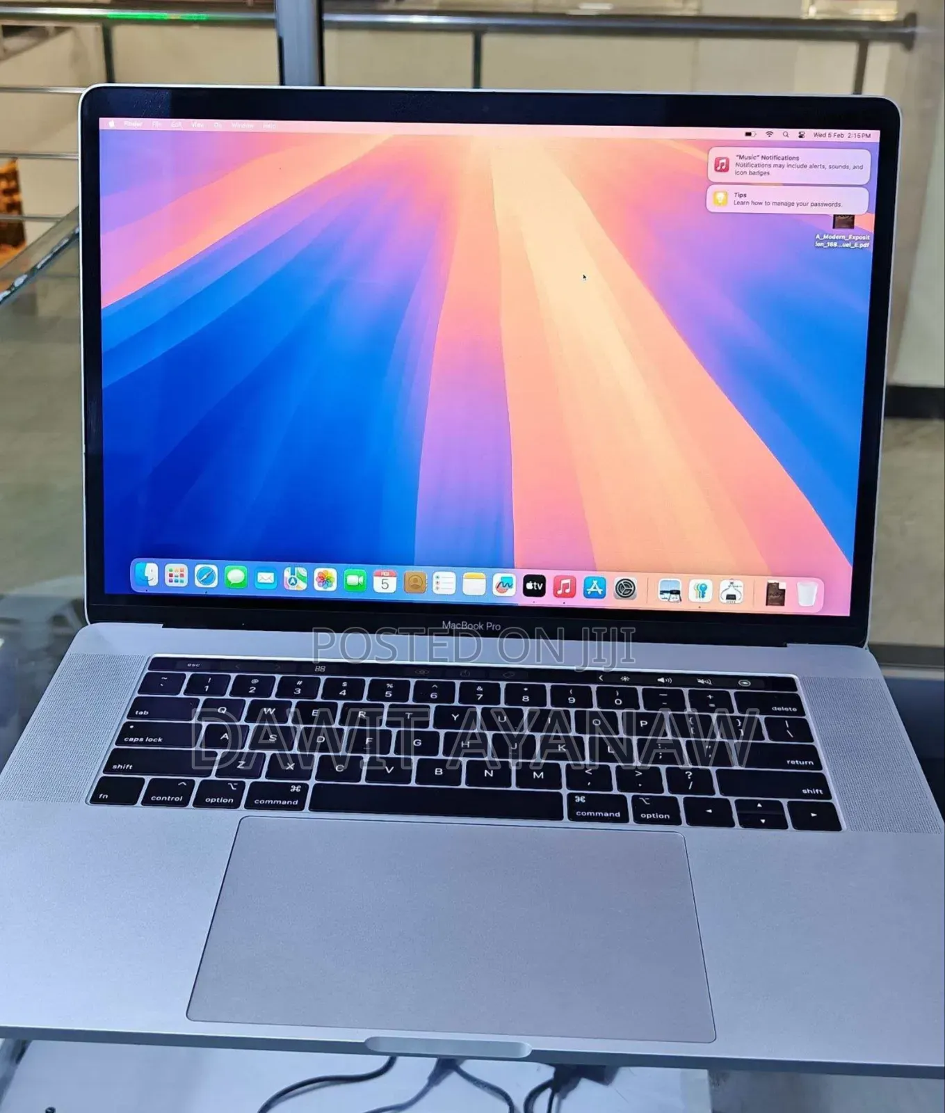 New Laptop Apple MacBook Pro 2019 16GB Intel Core I9 SSD 512GB