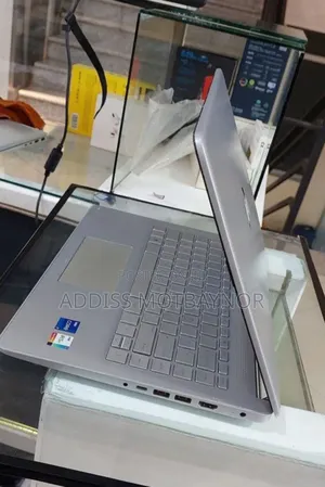 New Laptop HP Stream Notebook 16GB Intel Core I7 SSD 512GB