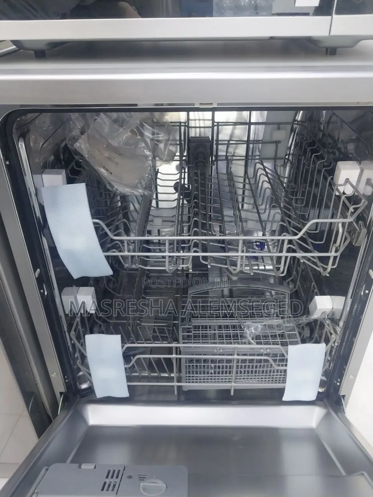 Candy Dishwasher