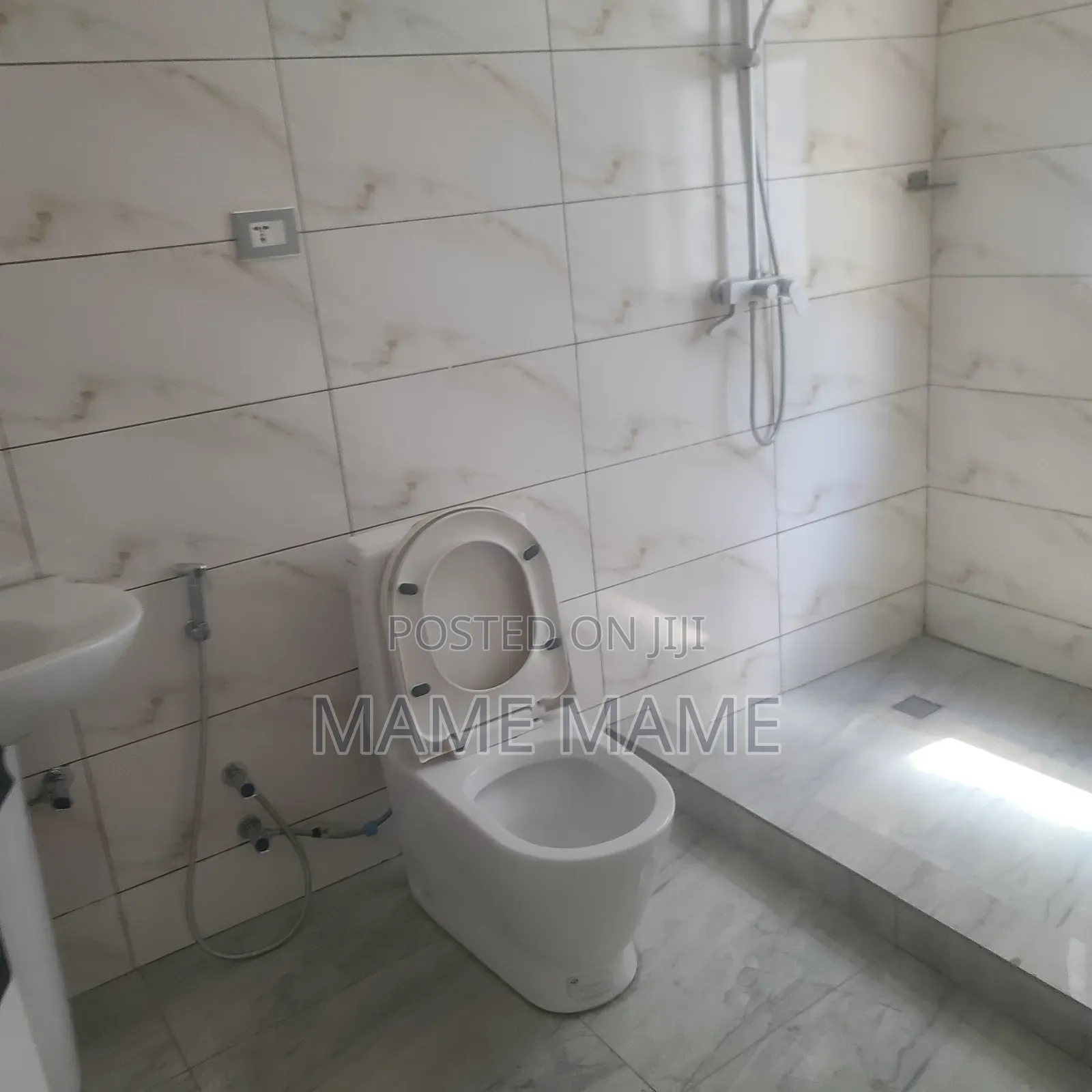 3bdrm Apartment in Addis Abeba, Kirkos for rent