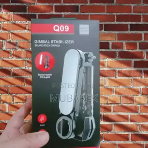 Photo - Gimbal Q09 Gentle: Built-in Fill Light for Better Lighting