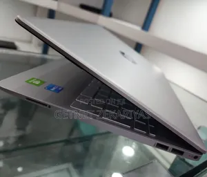 New Laptop HP Stream Notebook 8GB Intel Core I5 SSD 512GB