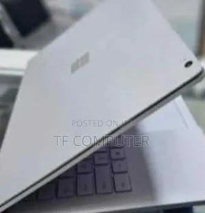 New Laptop Microsoft Surface Book 3 16GB Intel Core I7 SSD 256GB