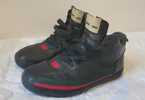 Photo - Gucci Shoe (Original ) Directly From Usa, Second Hand