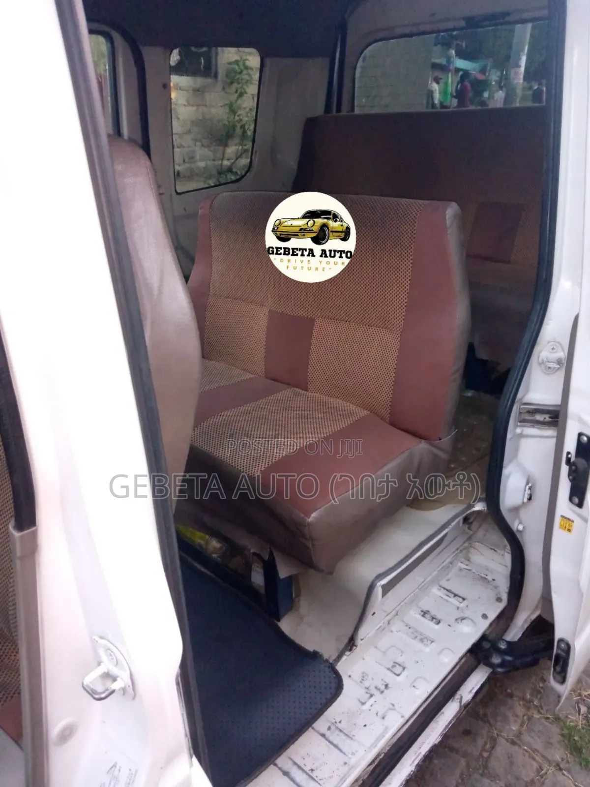 Suzuki Every Wagon 2011 White