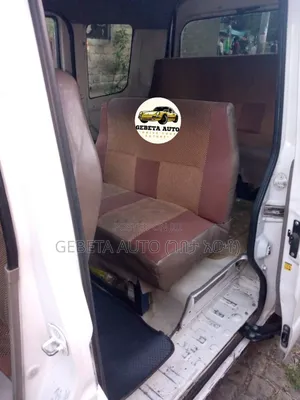 Suzuki Every Wagon 2011 White