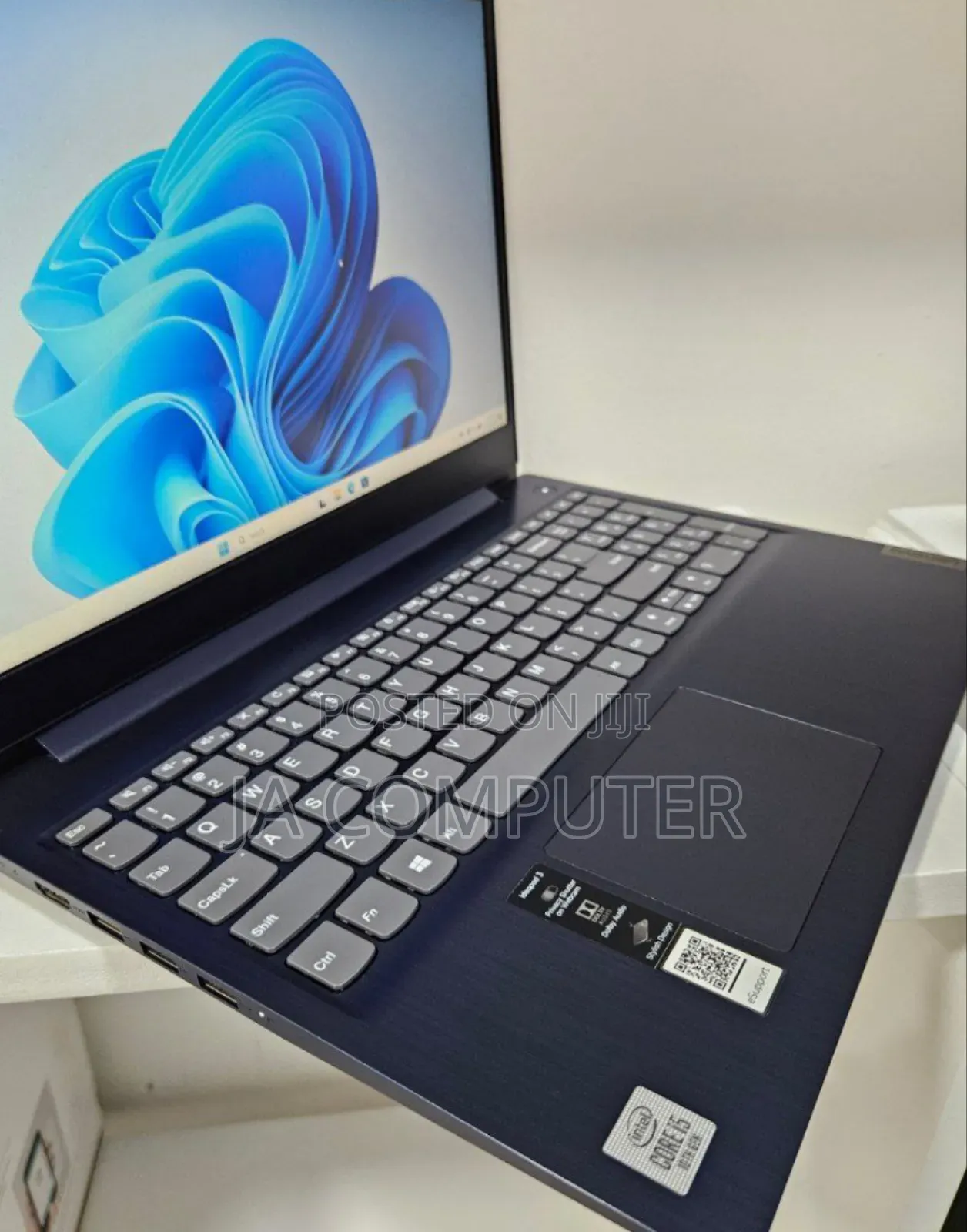 New Laptop Lenovo Ideapad 3 8GB Intel Core I5 HDD 1T