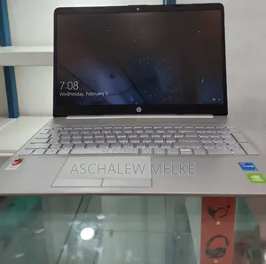 Photo - Laptop HP Stream Notebook 8GB Intel Core I5 SSD 512GB