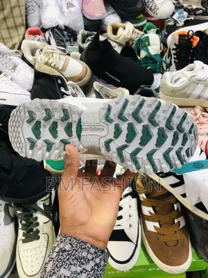 New Balance 610 Angora