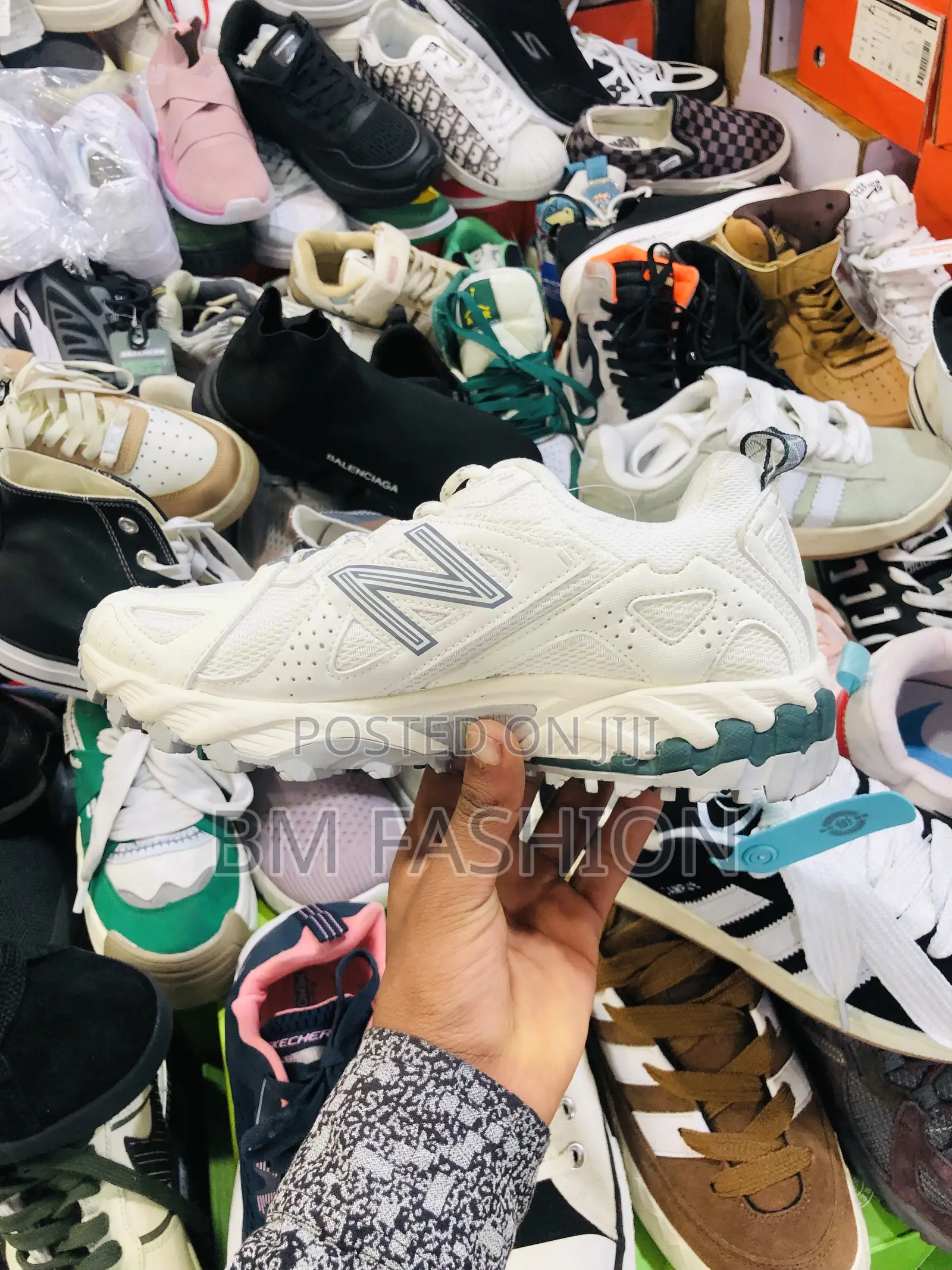 New Balance 610 Angora