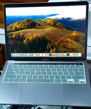 New Laptop Apple MacBook Pro 2020 M1 8GB Apple M1 Pro SSD 256GB