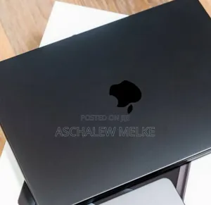 Photo - New Laptop Apple MacBook Pro 2024 M4 14-Inch 24GB Apple M4 SSD 512GB