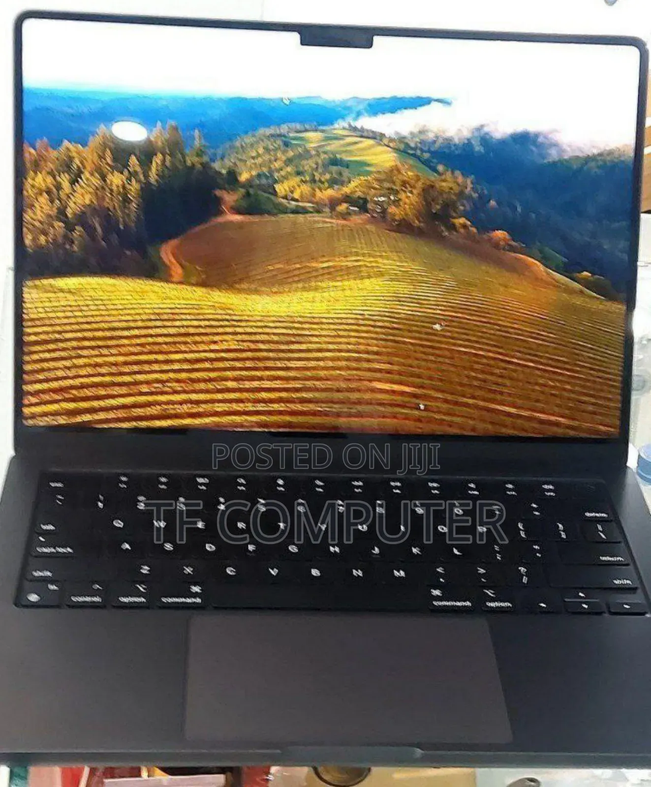 New Apple MacBook Pro 2023 M3 14-Inch 18GB Apple M3 Pro SSD 512GB