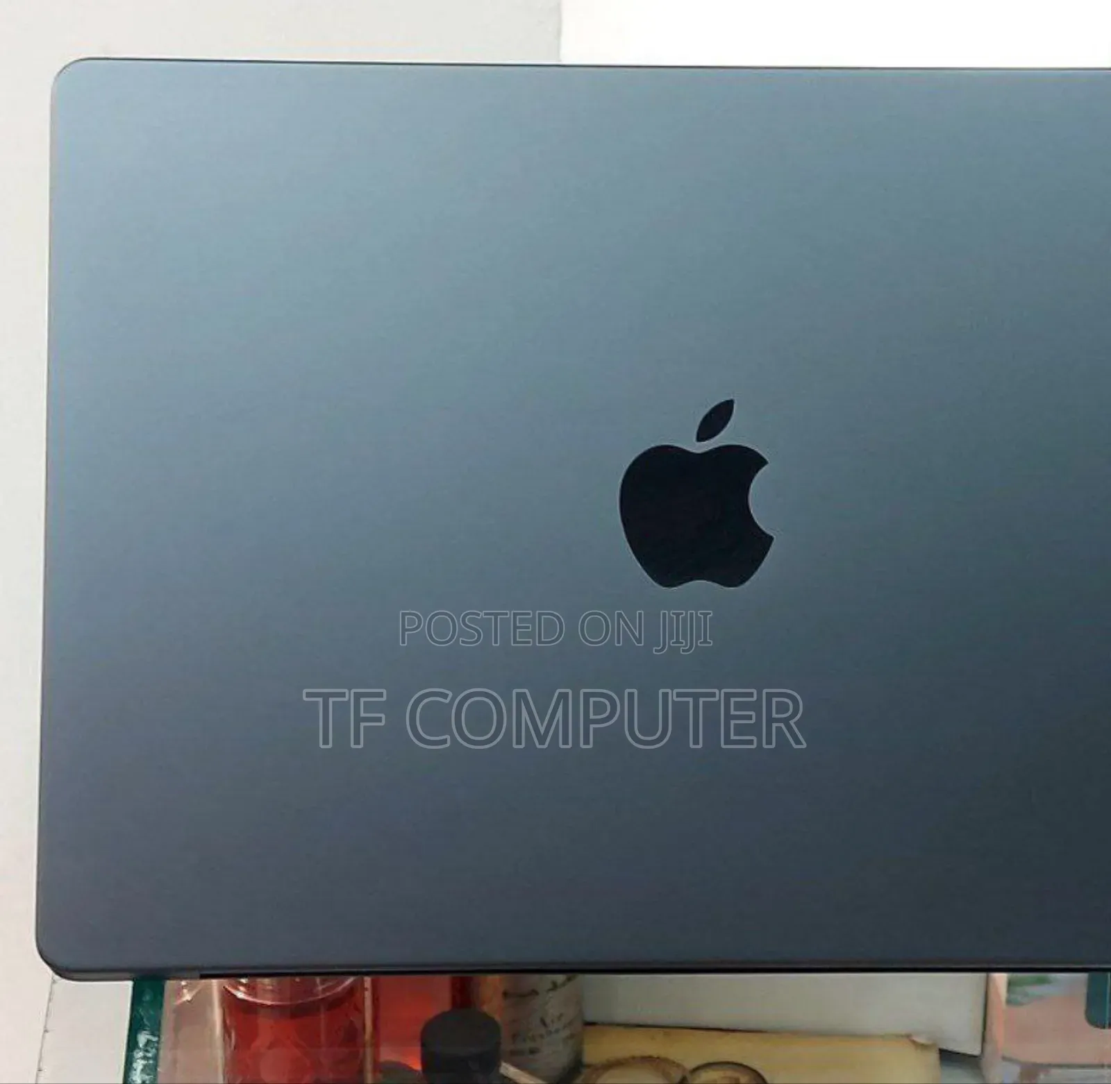 New Apple MacBook Pro 2023 M3 14-Inch 18GB Apple M3 Pro SSD 512GB