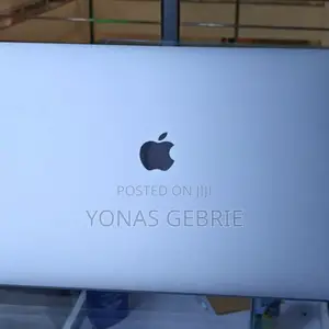 New Laptop Apple MacBook Pro 2019 16GB Intel Core I9 SSD 512GB