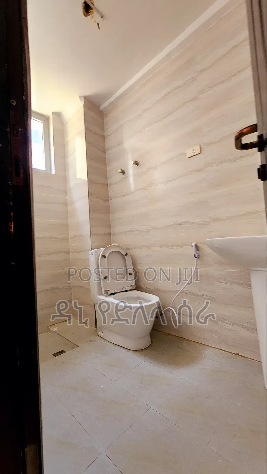 Furnished 3bdrm Apartment in አያት, Bole for sale