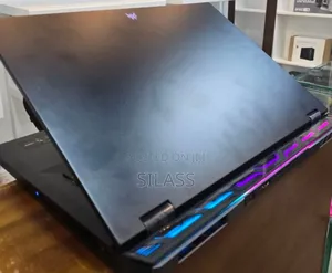 New Laptop Acer Predator Helios 18 PH18-71 16GB Intel Core I7 SSD 1T