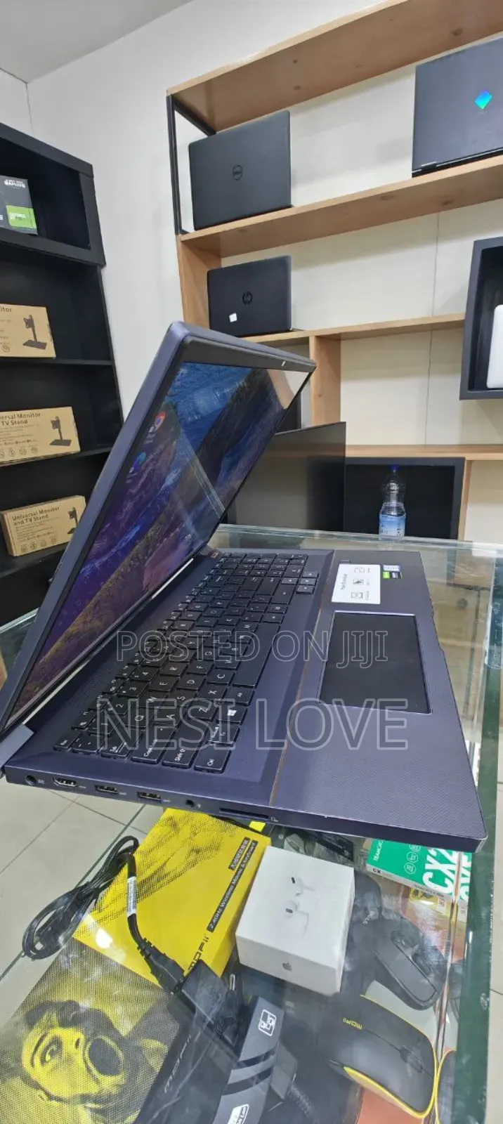 New Laptop Asus 64GB Intel Xeon SSD 3T