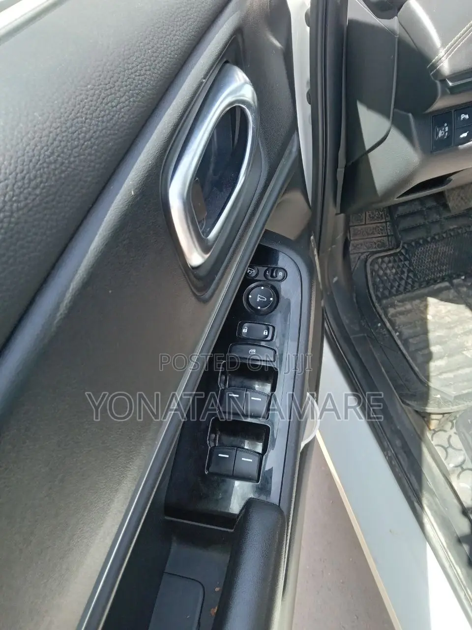 Honda e:NS1 68.8 kWh FWD 2023 White