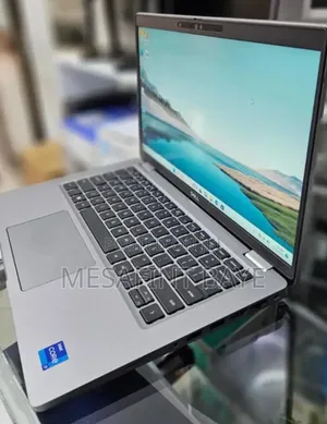 New Laptop Dell Latitude 5590 16GB Intel Core I7 SSD 512GB