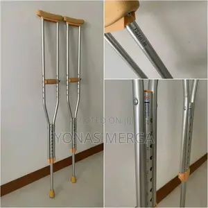 Photo - Aluminum Crutches||个high Load Capacity Crutches€會crutches