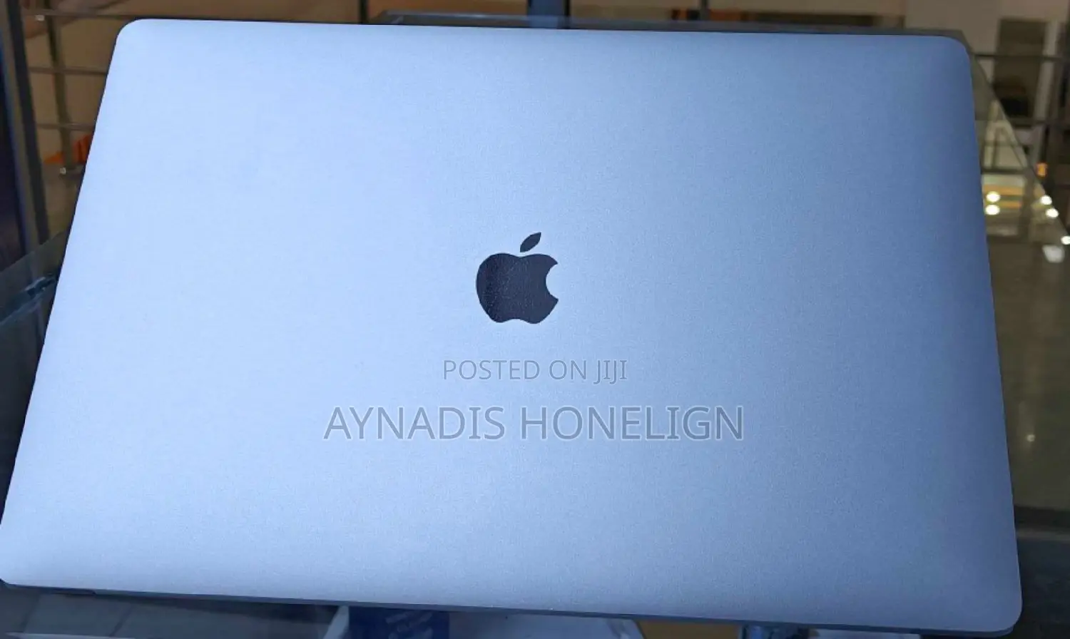 New Laptop Apple MacBook Pro 2019 16GB Intel Core I9 SSD 512GB