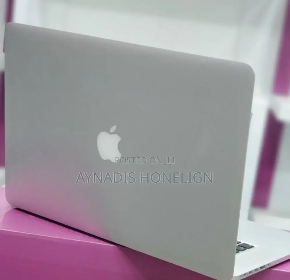 New Laptop Apple MacBook Pro 2015 16GB Intel Core I7 SSD 512GB