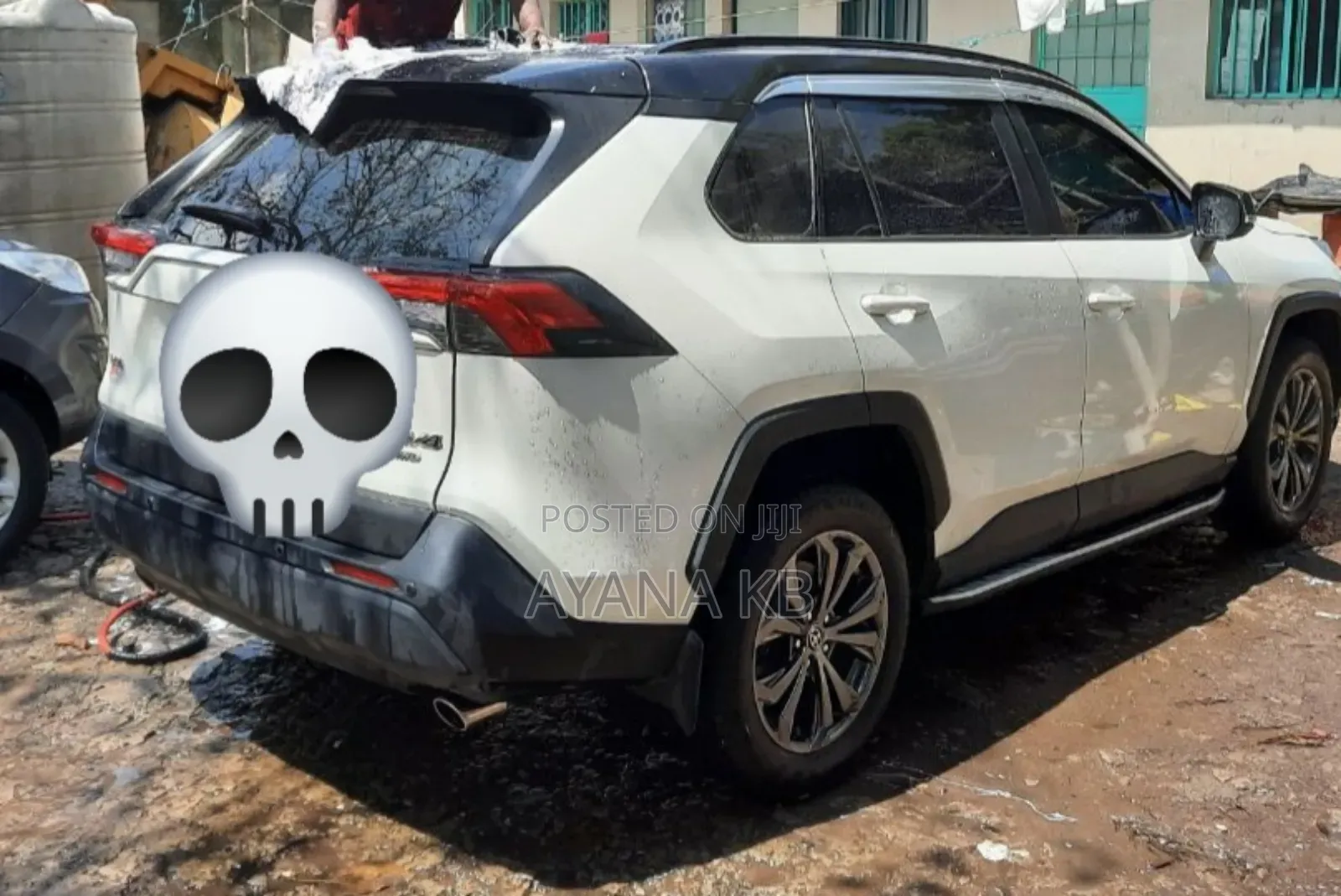 Toyota RAV4 2022 White