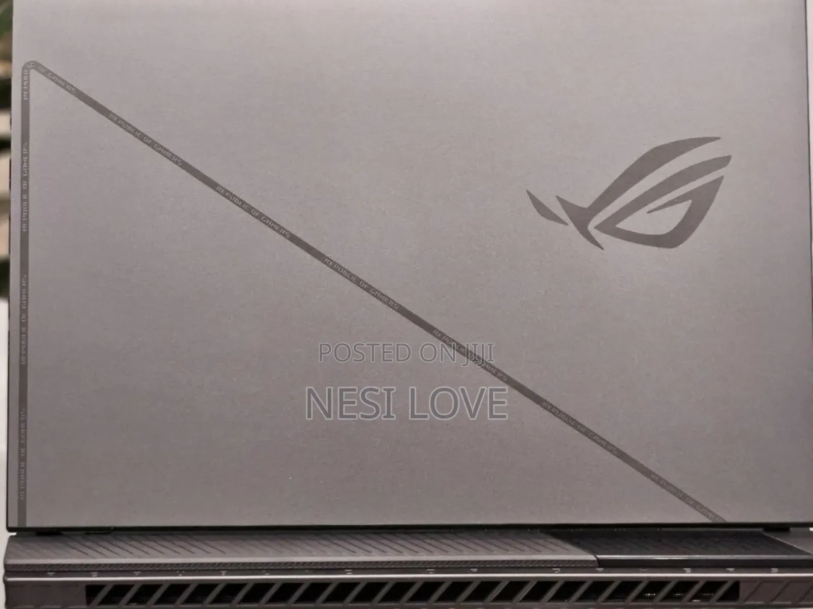 New Laptop Asus ROG GX800VH 32GB Intel Core i9 SSD 1T