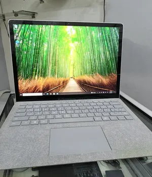 New Laptop Microsoft Surface 8GB Intel Core I5 SSD 256GB