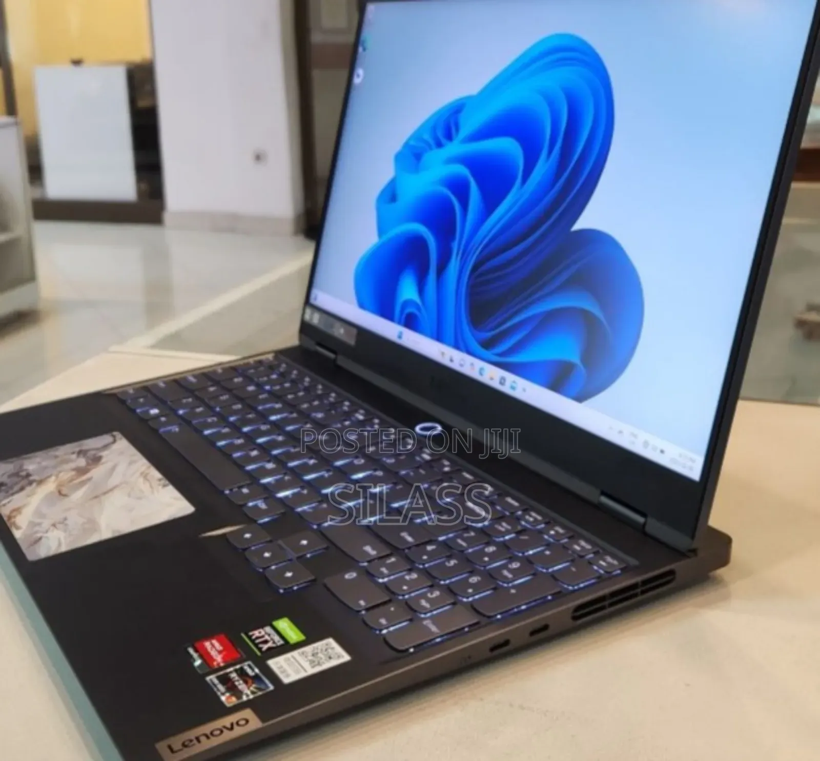 New Laptop Lenovo Legion 5 16GB AMD Ryzen 7 SSD 1T